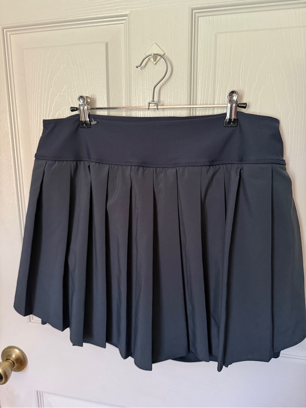 NWOT Old Navy Active Navy Blue Pleated Athletic Skort w/ Biker Shorts / Size XL
